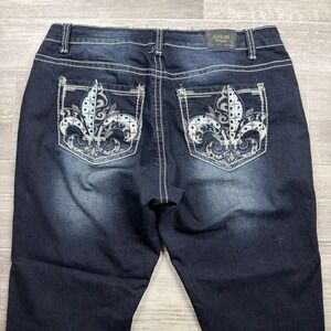 ZCO Premium Jeans Women's Size 16W (36 X 22) Dark Wash Capri Studded Embroidered